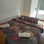 Cozy With Free Parking Скопье