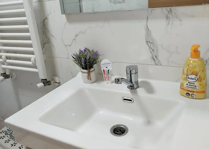 Cozy 1br Near Bus Station & Life *