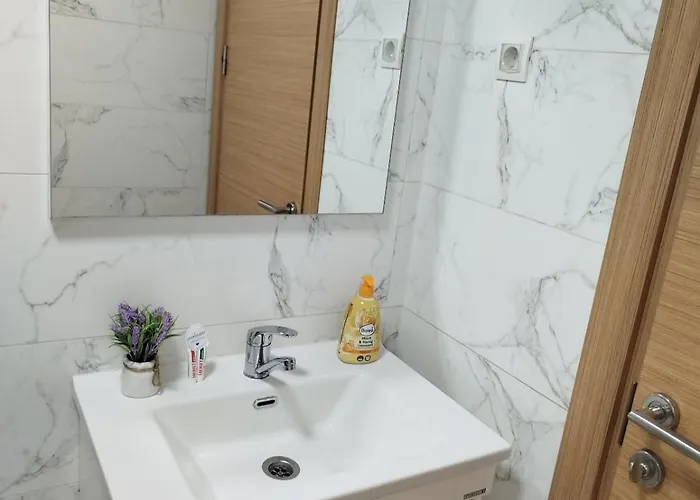 Апартаменты Cozy 1br Near Bus Station & Life Скопье